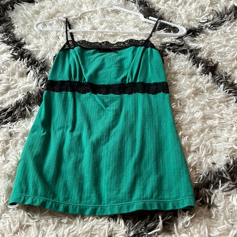 green tank top with lace